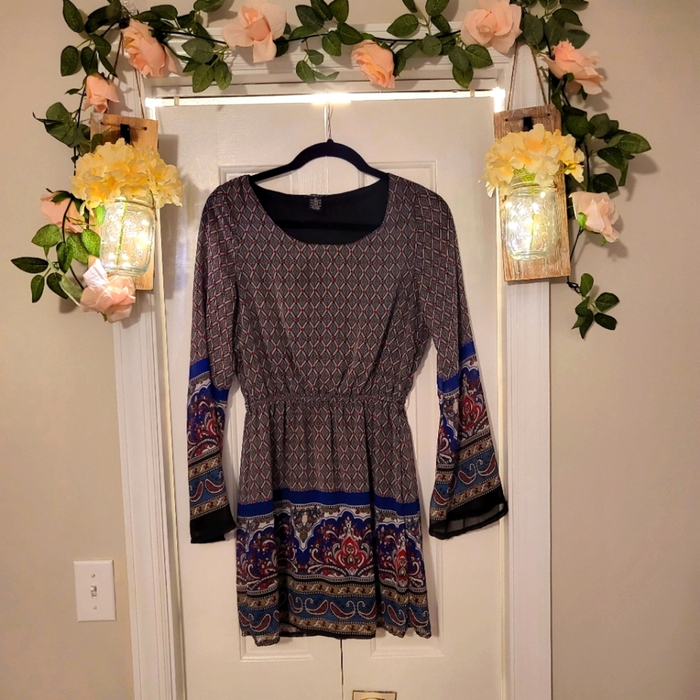Pretty & Colorful Boho Dress with flow Sleeves & cinched waist